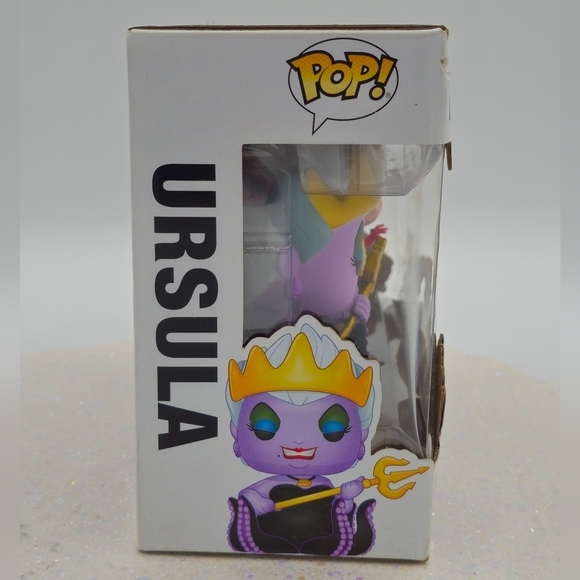 Funko POP! Disney Ursula with Cruella De Vil Exclusive 2 Pack Vinyl Figures - Picture 6 of 8